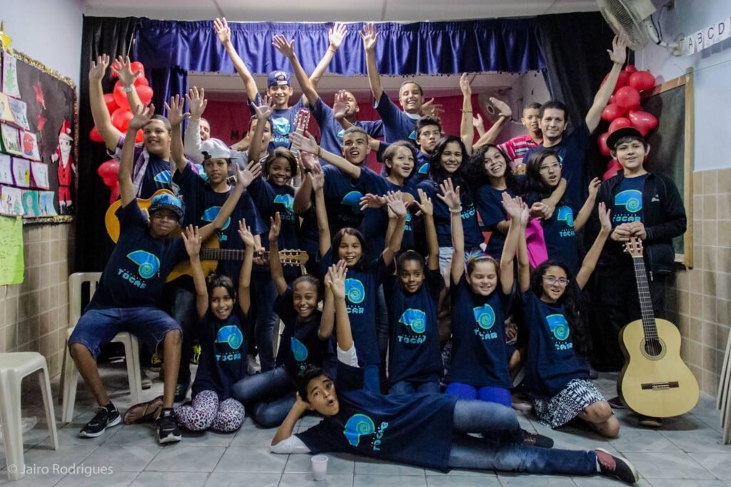 Alunos do projeto tocar na edição Santa Terezinha
