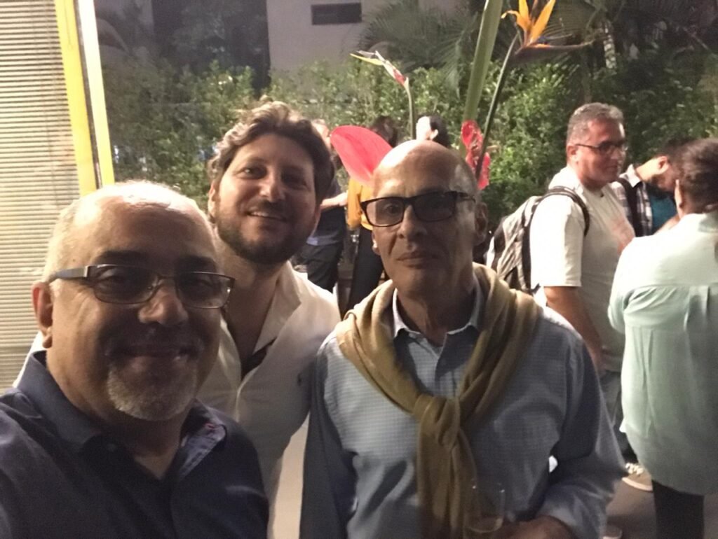 Antônio Mário, diretor da Faculdade Souza Lima, Rodrigo e Chryso Fontes durante encontro institucional.